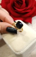 Złoty pierścionek p.585/2,45g   a'la sygnet z onyksem  al.14