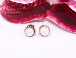 Złote kolczyki p.585/3,40g - wkrętki z perełkami    LS