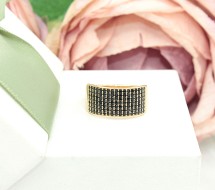 Złoty pierścionek p.585/2,54g z czarnymi kamieniami   ŁS