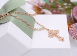 Złoty łańcuszek z krzyżem p.585/3,49g - różowe złoto   ŁZ