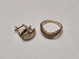 P1530/2025 1 PIERŚCIONEK 2 KOLCZYKI