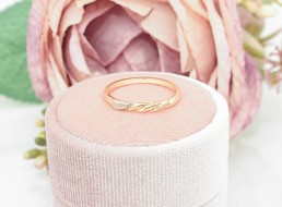 Złoty pierścionek p.585/1,57g - żółte i białe złoto   ŁZ