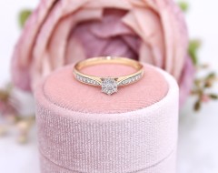 Złoty pierścionek p.585/3,05g z brylantami    ŁS