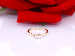 Złoty pierścionek p.585/1,87g z brylantem   ŁS