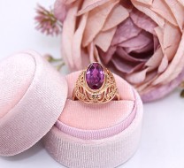 Złoty pierścionek p.585/7,50g  z fioletowym kamieniem   ŁS