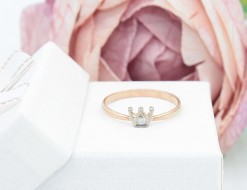 Złoty pierścionek p.585/1,55g, korona z brylancikiem  ŁZ