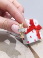 Złoty pierścionek z ażurową obrączką p.585/2,88g al.14