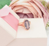 Złoty pierścionek p.585/3,72g z fioletowym kamieniem    ŁS