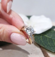 Złoty pierścionek p.585/3,01g  al.14