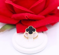 Złoty pierścionek p.585/2,57g z czarnym kwiatuszkiem   ŁS