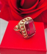 Złoty pierścionek p.585/10,80g z czerwonym kamieniem    ŁS