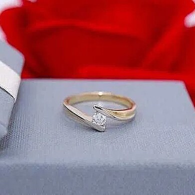 Złoty pierścionek p.585/2,68g