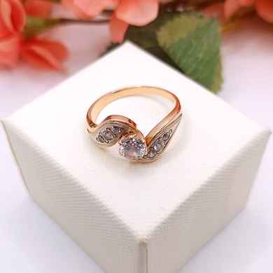 Złoty pierścionek p.585/4,84g