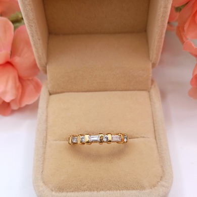 Złoty pierscionek p.750/3,80g