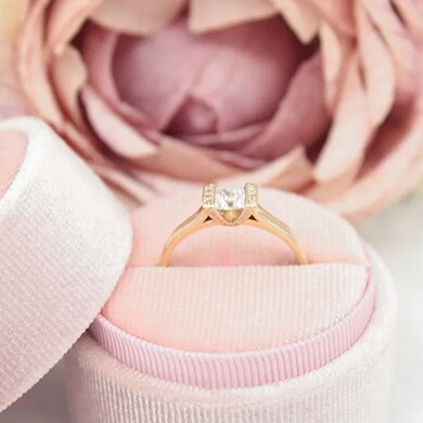 Złoty pierścionek p.585/2,75g