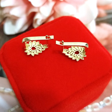 Złote kolczyki p.585/2,33g