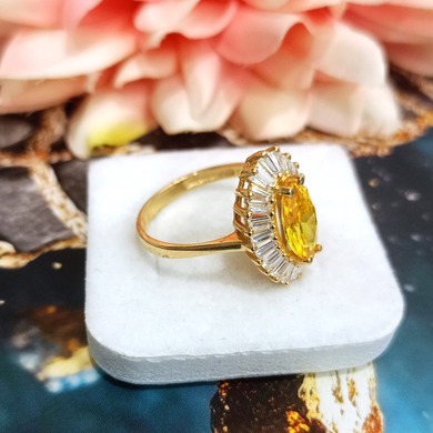 Złoty pierścionek p.585/4,32g