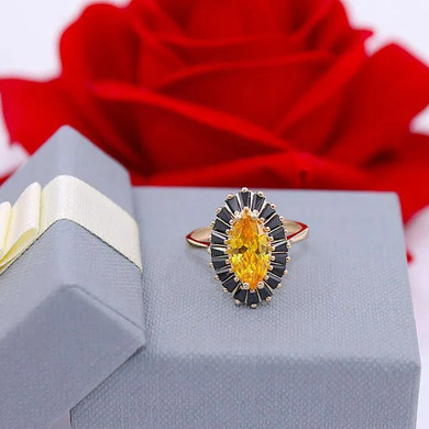 Złoty pierścionek p.585/4,42g