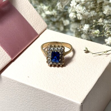 Złoty pierścionek p.585/4,21g