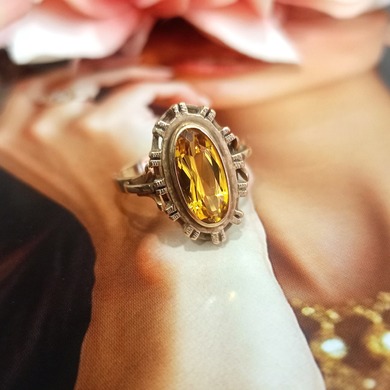 Złoty pierścionek p.585/5,38g