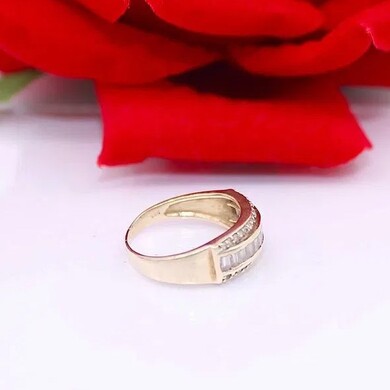 Złoty pierścionek p.585/3,05g