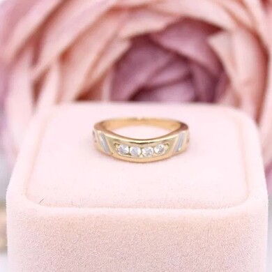 Złoty pierścionek p.585/2,29g