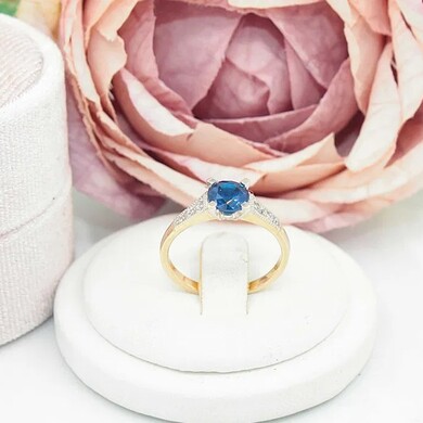 Złoty pierścionek p.585/2,61g