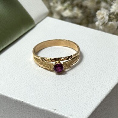 Złoty pierścionek p.585/1,78g