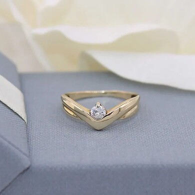 Złoty pierścionek p.585/2,30g