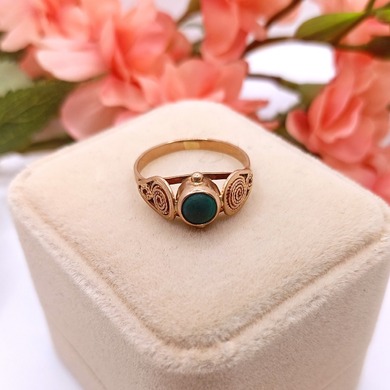 Złoty pierścionek p.585/2,79g