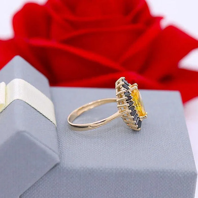 Złoty pierścionek p.585/4,42g