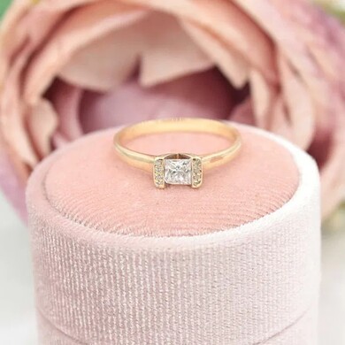 Złoty pierścionek p.585/2,75g