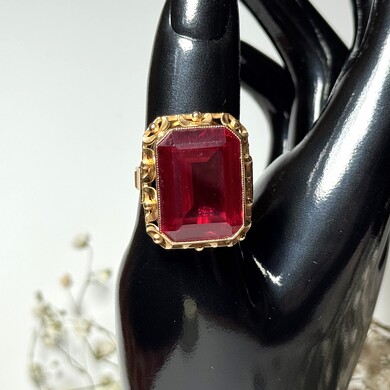 Złoty pierścionek p.585/11,16g