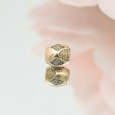 Złoty charms p.585/1,07g