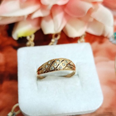 Złoty pierścionek p.585/1,90g