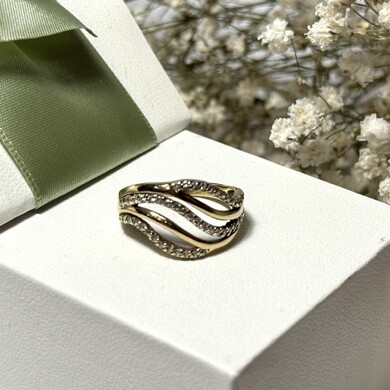 Złoty pierścionek p.375/2,57g