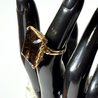 Złoty pierścionek p.585/9,15g