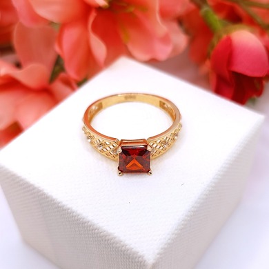 Złoty pierścionek p.585/2,13g