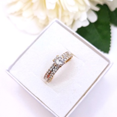 Złoty pierścionek p.585/3,01g