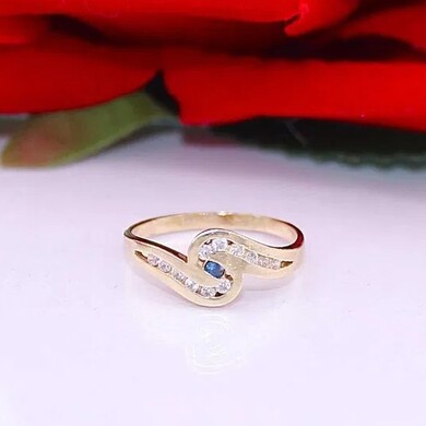 Złoty pierścionek p.585/2,18g