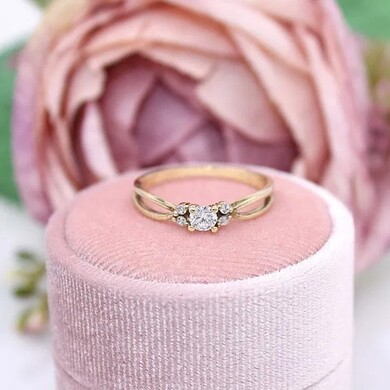 Złoty pierścionek p.333/1,77g