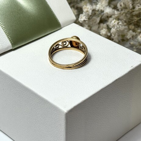 Złoty pierścionek p.585/2,19g