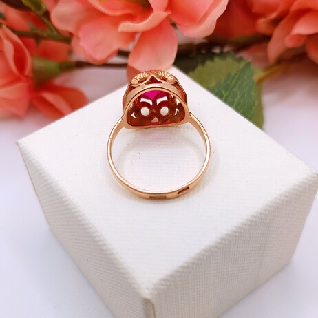 Złoty pierścionek p.583/3,64g