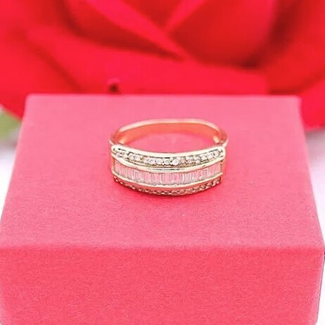 Złoty pierścionek p.585/3,05g