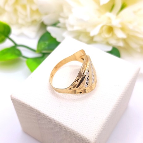 Złoty pierścionek p.585/1,51g