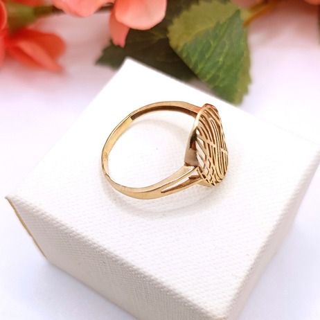 Złoty pierścionek p.585/1,70g