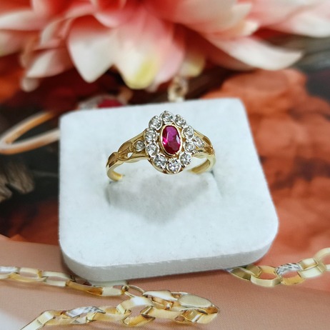 Złoty pierścionek p.585/2,41g