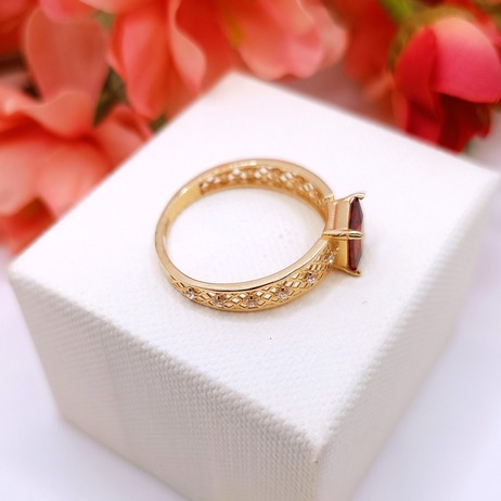 Złoty pierścionek p.585/2,13g