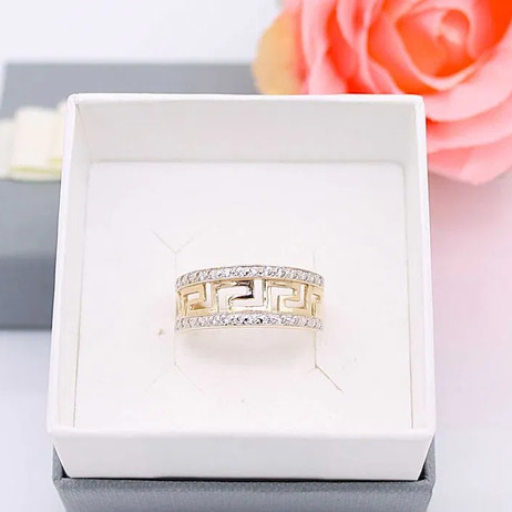 Złoty pierścionek p.585/3,64g