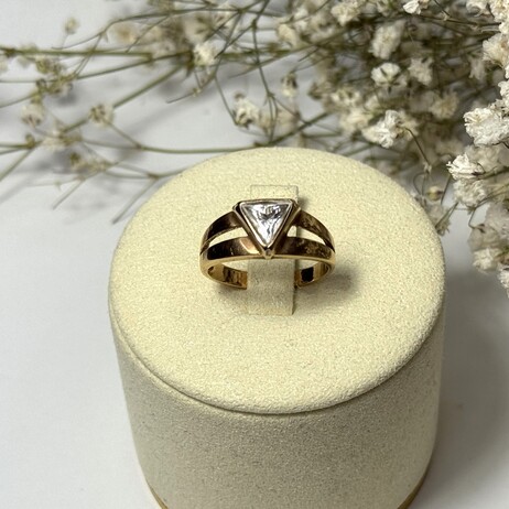 Złoty pierścionek p.585/3,37g